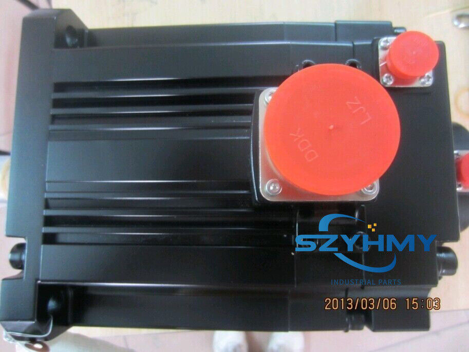 Mitsubishi HF-SP524 Servo Motor New In Box - MITSUBISHI