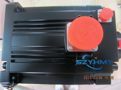 Mitsubishi HF-SP524 Servo Motor New In Box - MITSUBISHI