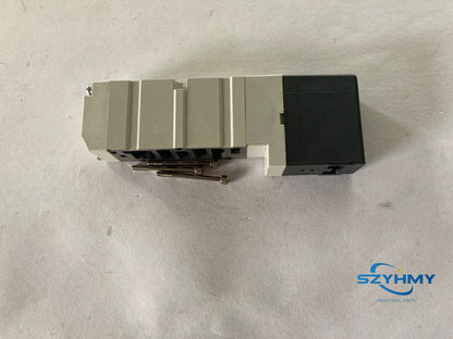 SMC VQC4100-5 Solenoid Valve - 1pc New Model - SMC