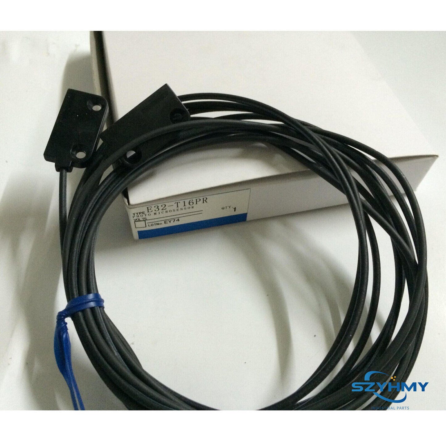 Omron E32-T16PR Fiber Optic Sensor - 1PC New in Box - OMRON
