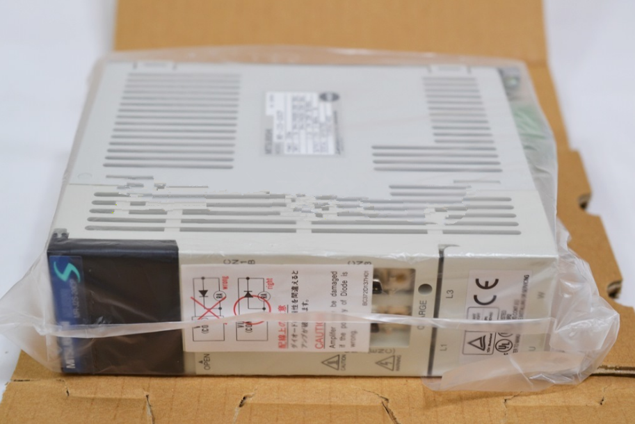 1 PC Mitsubishi Servo Driver MR-J2S-20CP MRJ2S20CP New In Box #S mitsubishi