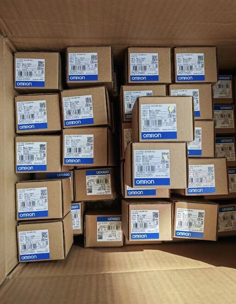 Omron E5CC-QX2ASM-802 Digital Temperature Controller 100-240VAC - OMRON