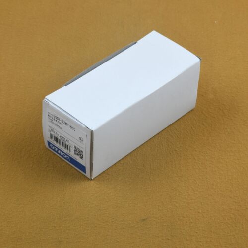 Omron E5CN-R2MP-500 Temperature Controller - New in Box - OMRON