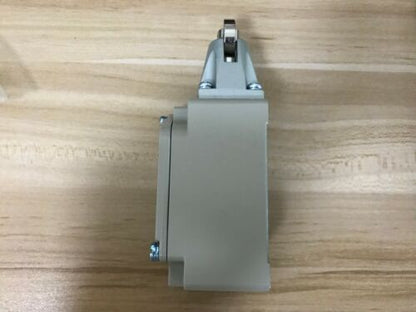 Omron WLD2-Q Limit Switch WLD2Q - 1PC in Box - OMRON