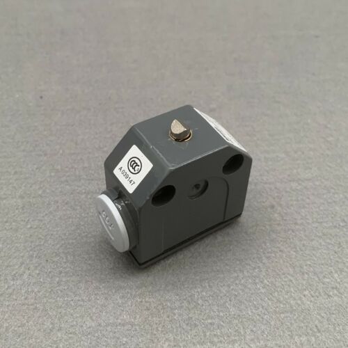 Balluff BNS0003 Position Limit Switch BNS819-FD-60-101 - BALLUFF