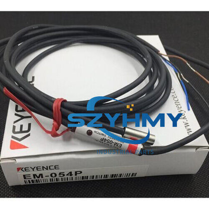 Keyence EM-054P Proximity Switch Sensor - 1PC New - KEYENCE